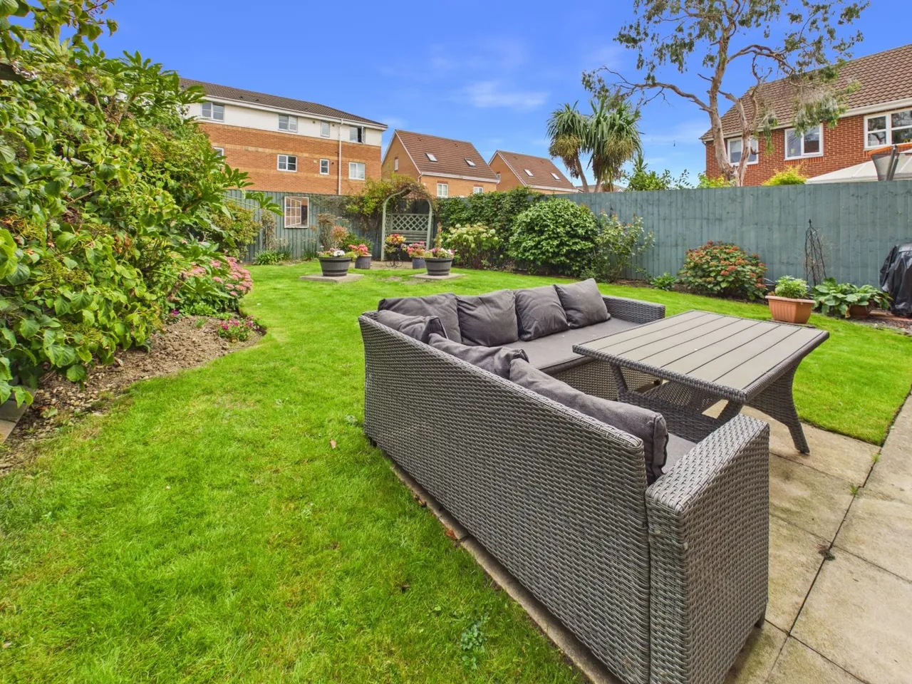 Willow Court, Alverthorpe, WF2, photo 27