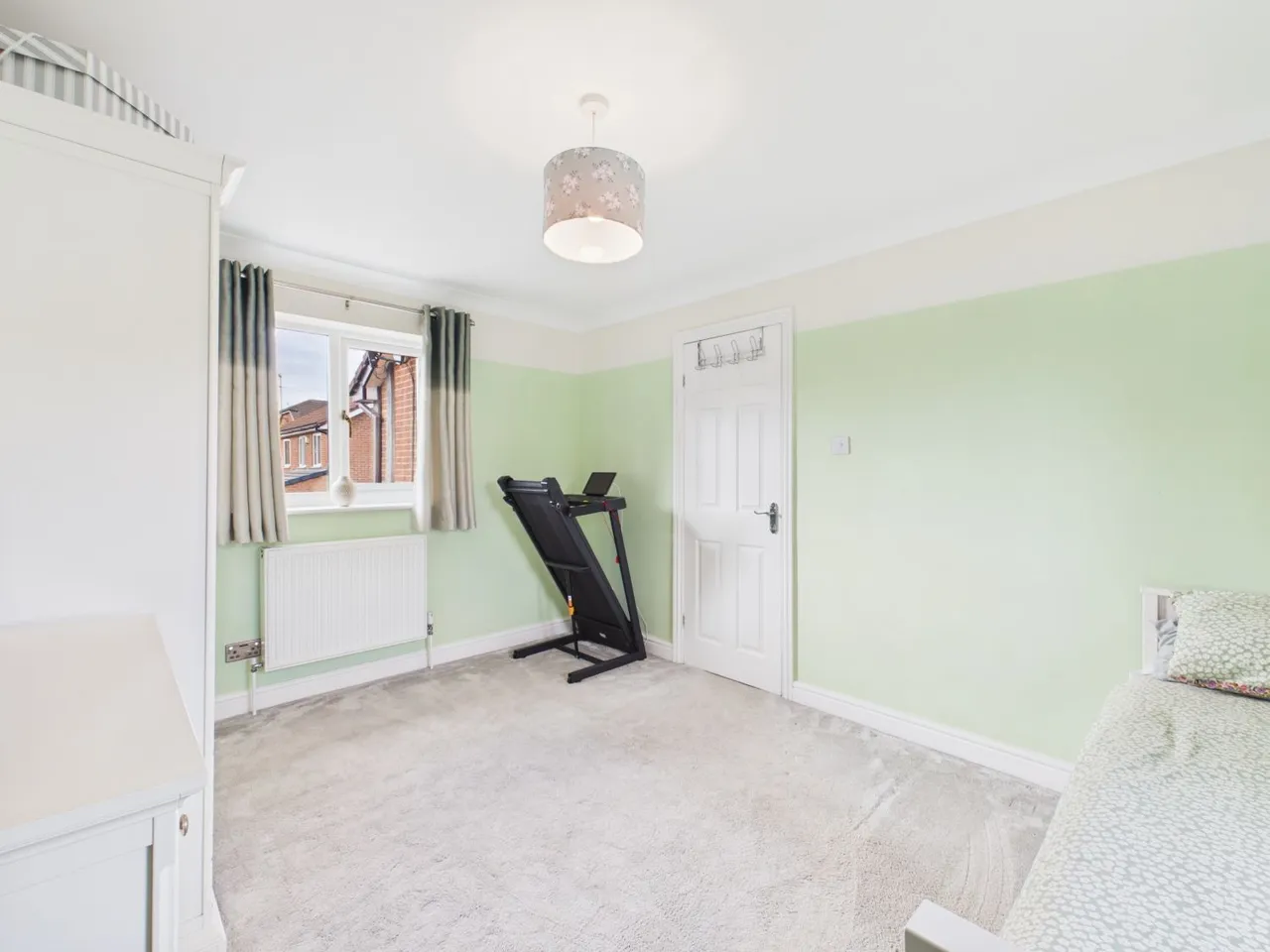 Willow Court, Alverthorpe, WF2, photo 17