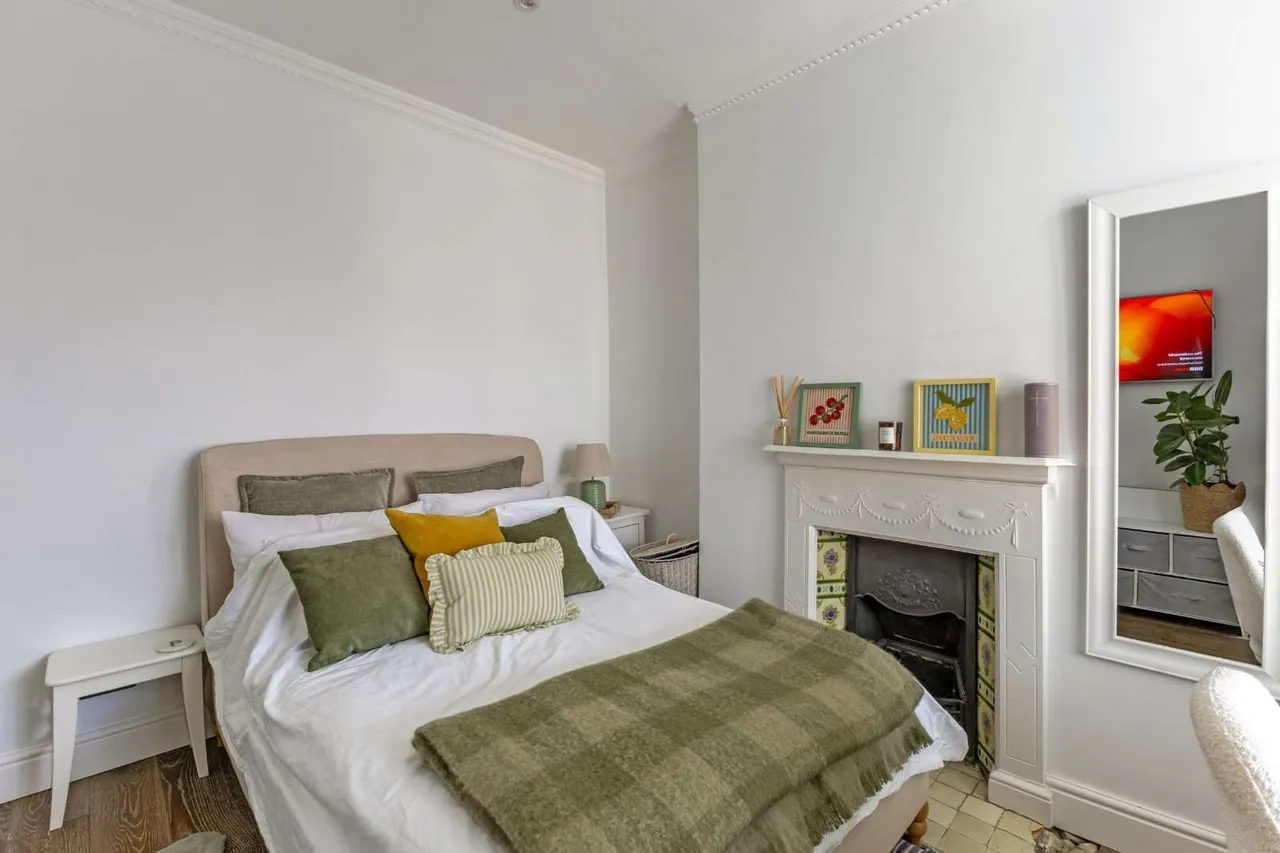 Radipole Road, Fulham, SW6, photo 9