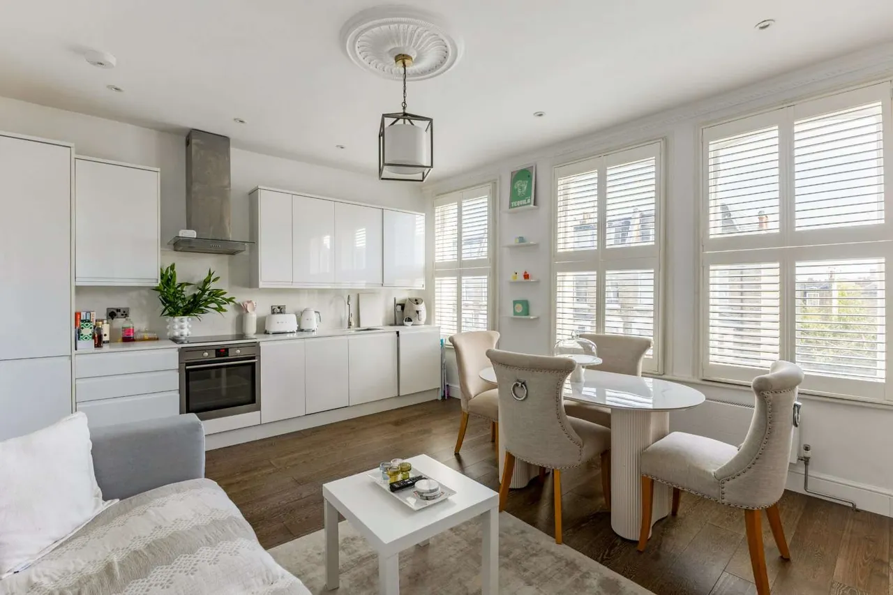 Radipole Road, Fulham, SW6, photo 2