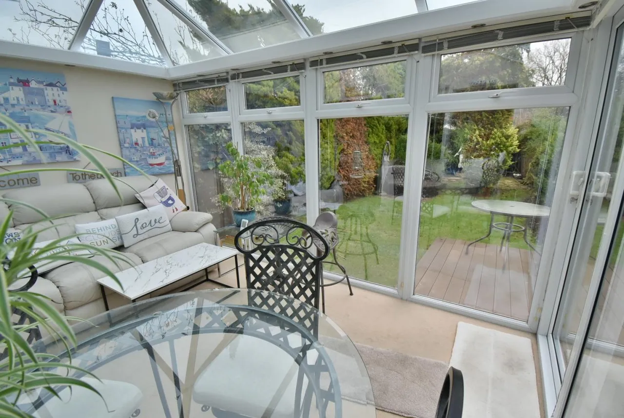 Egdon Close, BH22, photo 7