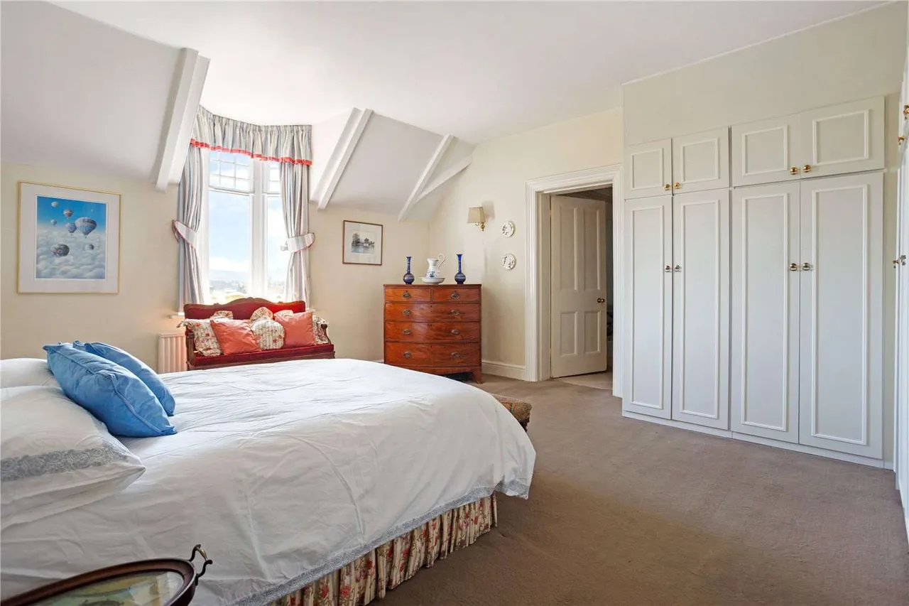Swan House, Saddlers Row, Petworth, West Sussex, GU28 0AN, photo 8
