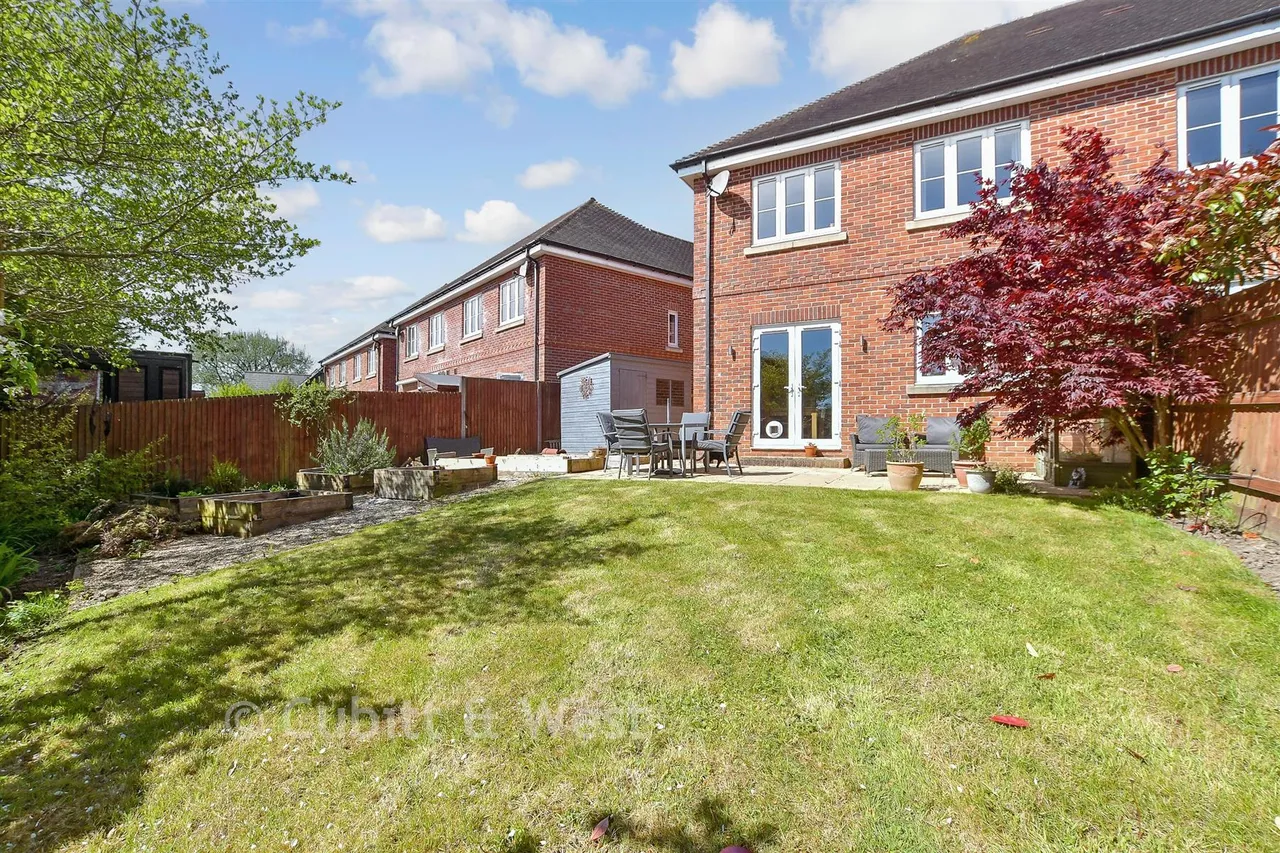 Cranborne Gardens, Crowborough, TN6, photo 14