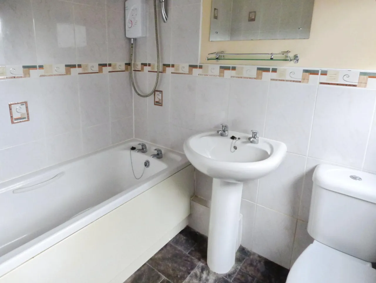 Carden Avenue, Lochgelly, KY5, photo 12