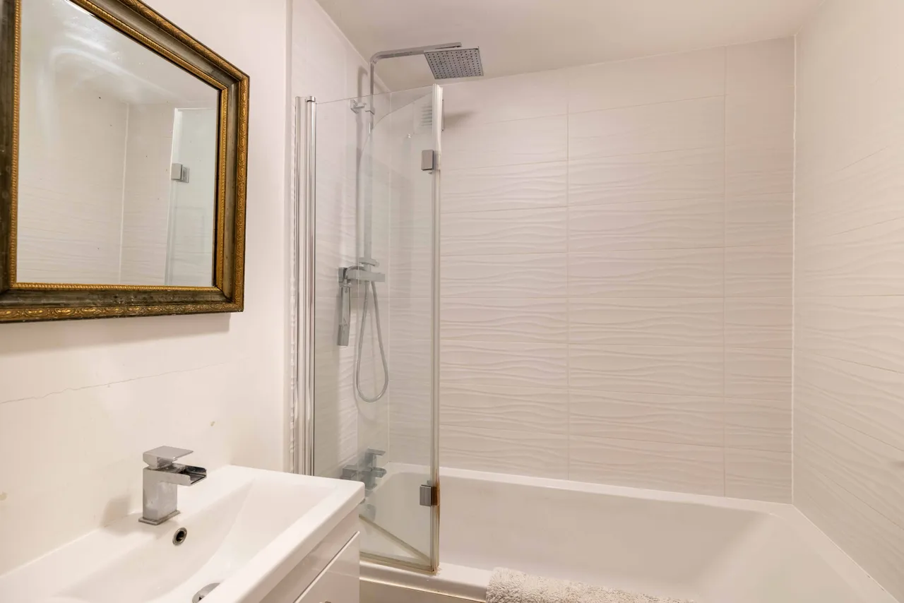 Westbourne Park Road, Bayswater, London, W2, photo 9