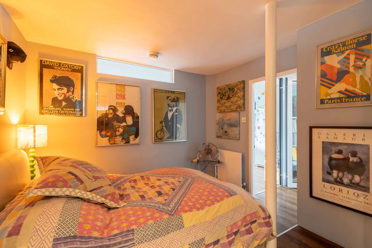 Westbourne Park Road, Bayswater, London, W2, photo 8