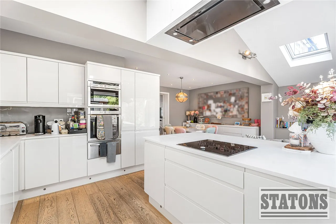 Michleham Down, Woodside Park, London, N12 7JN, photo 6