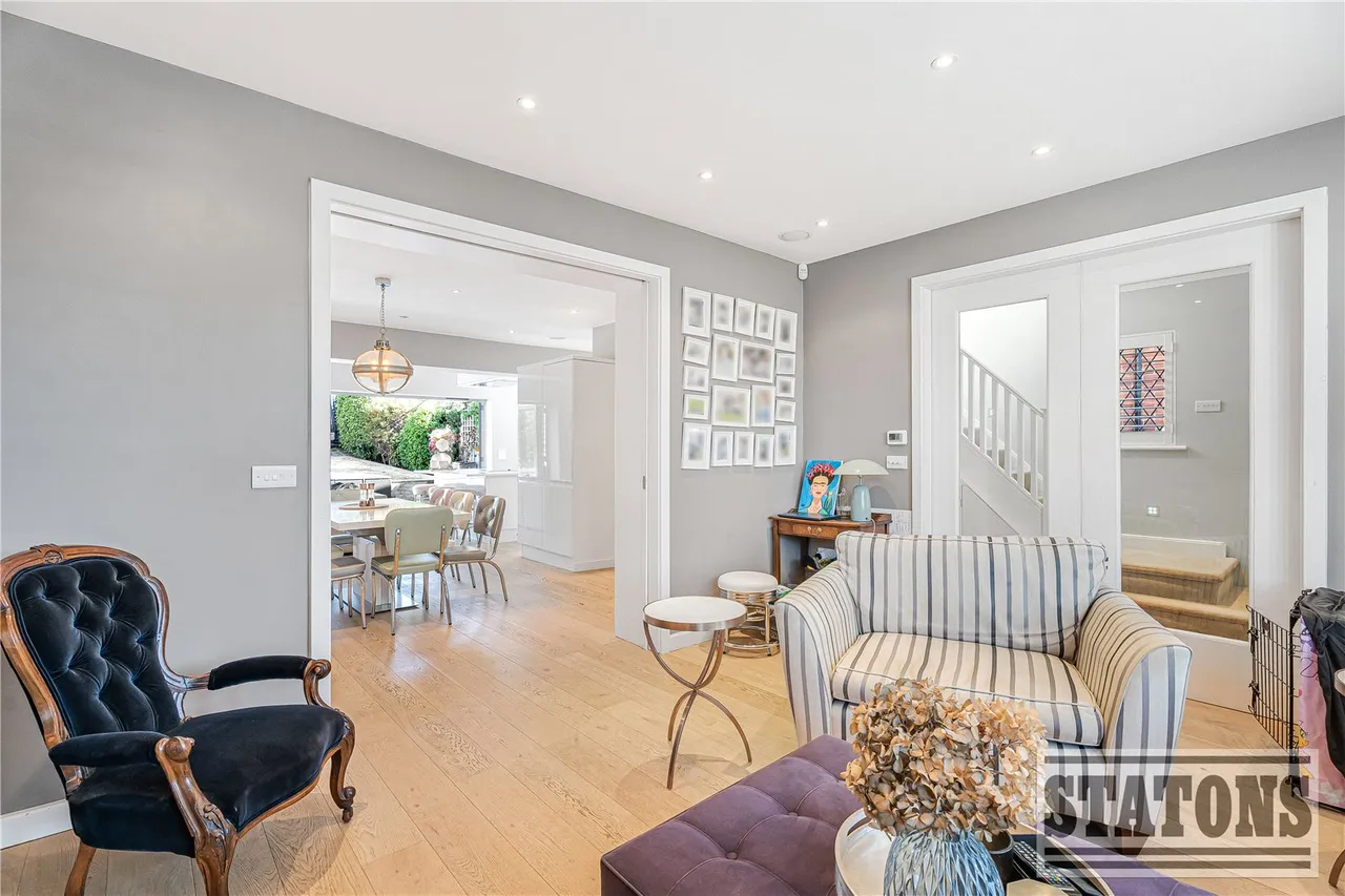 Michleham Down, Woodside Park, London, N12 7JN, photo 4