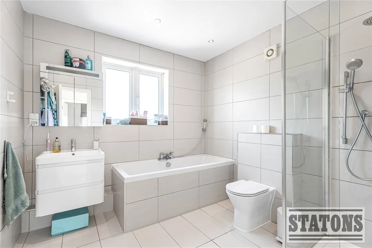 Michleham Down, Woodside Park, London, N12 7JN, photo 12