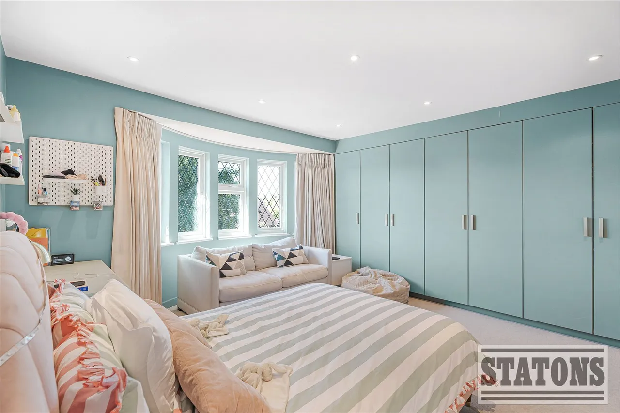 Michleham Down, Woodside Park, London, N12 7JN, photo 14