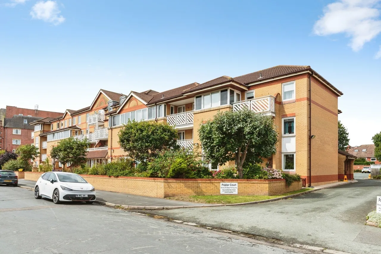 Poplar Court, Lytham St. Annes, FY8, photo 15