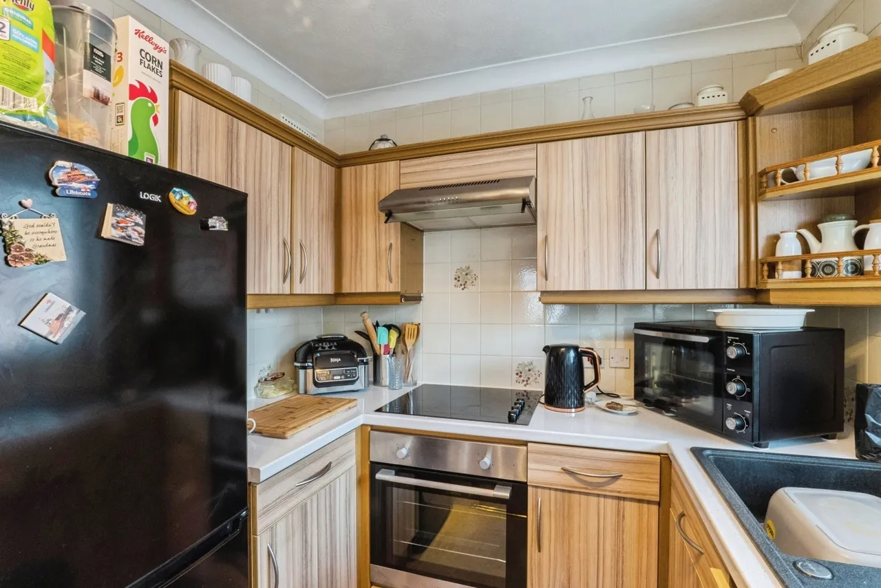 Poplar Court, Lytham St. Annes, FY8, photo 8
