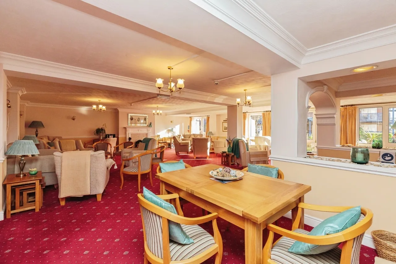 Poplar Court, Lytham St. Annes, FY8, photo 13