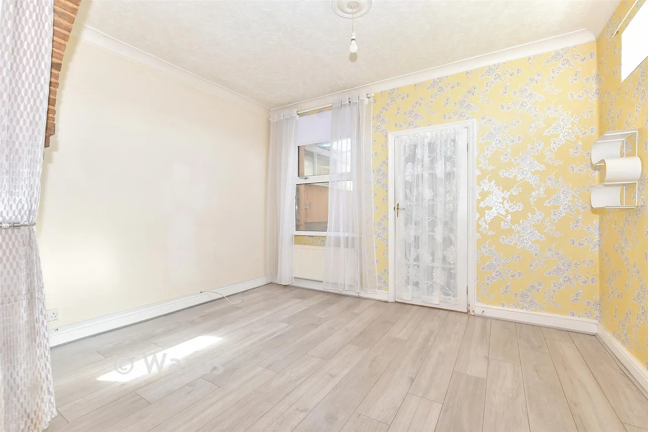 Victoria Avenue, Hythe, CT21, photo 6