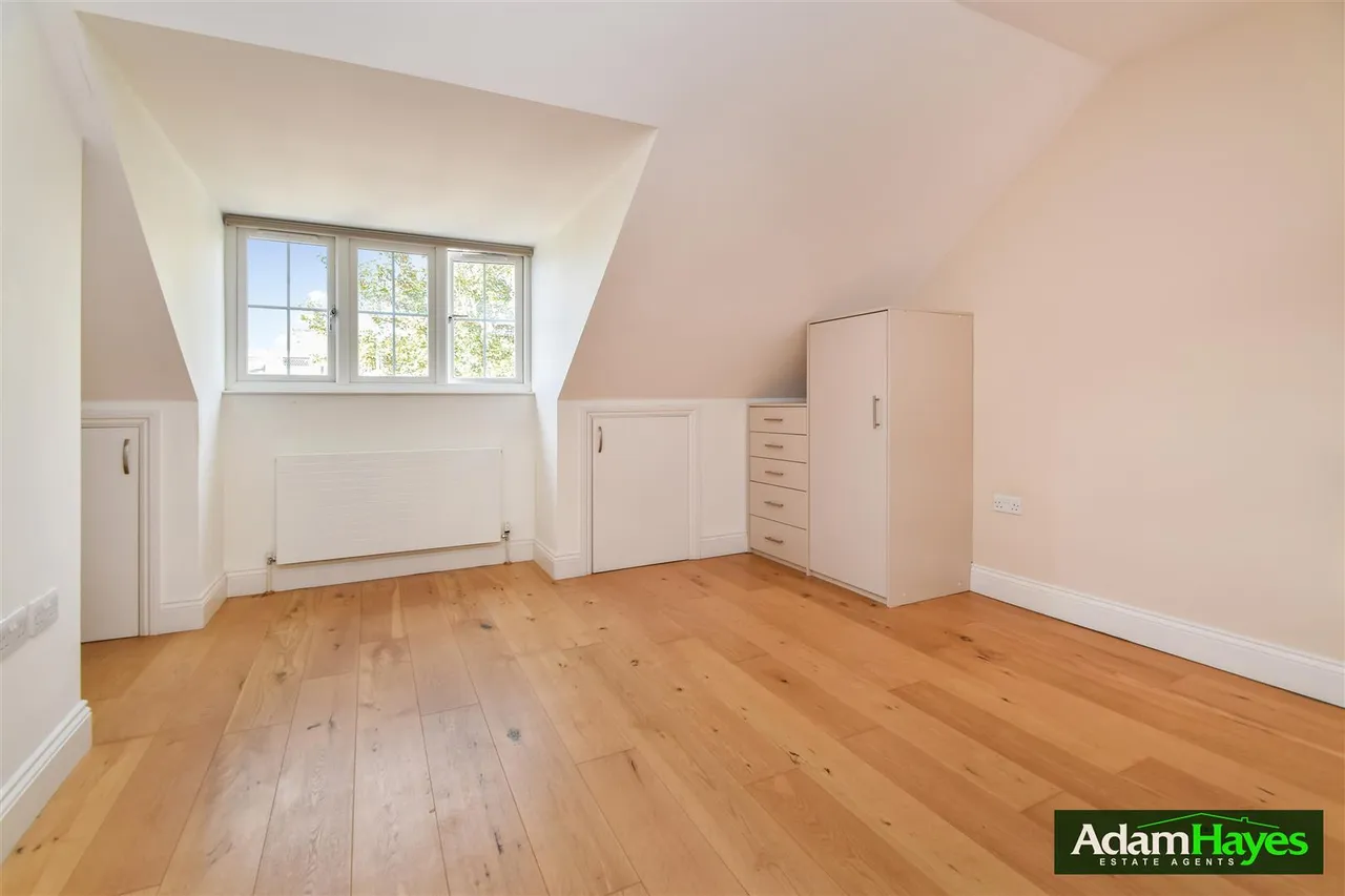 Anastasia Mews, Woodside Park, N12, photo 14