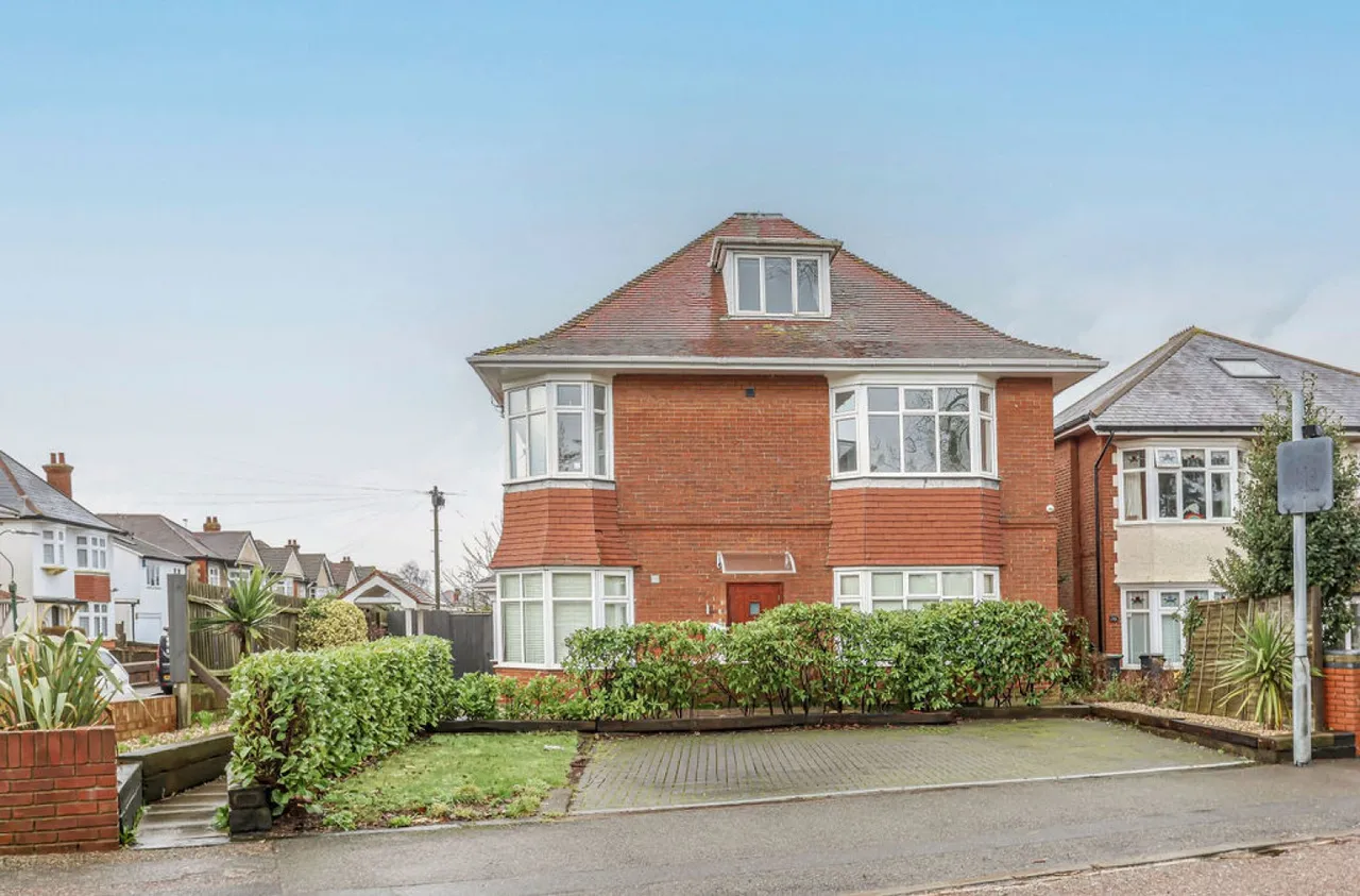 1 bed flat for sale — Heron Court Road, Bournemouth