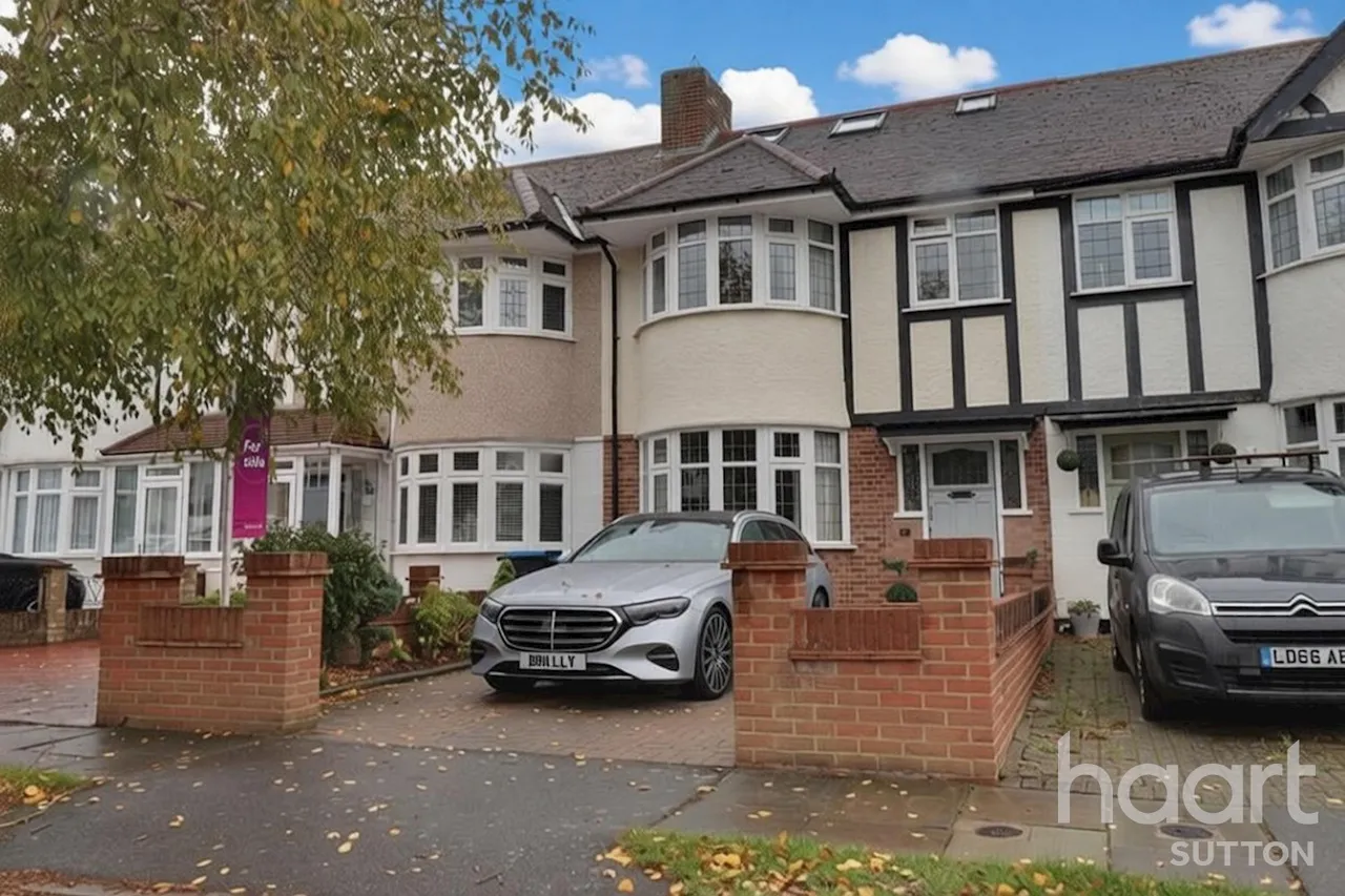 4 bed house for sale, Rutland Drive, Morden, SM4