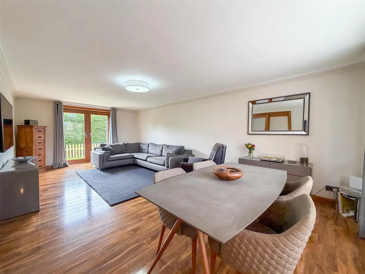 Beechwood Court, Strathaven, ML10 6NY, photo 2