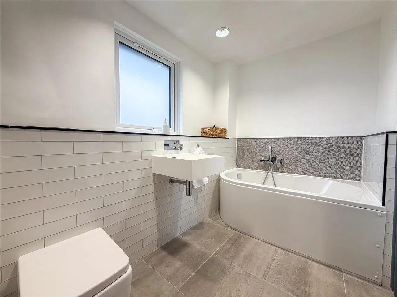 Beechwood Court, Strathaven, ML10 6NY, photo 33