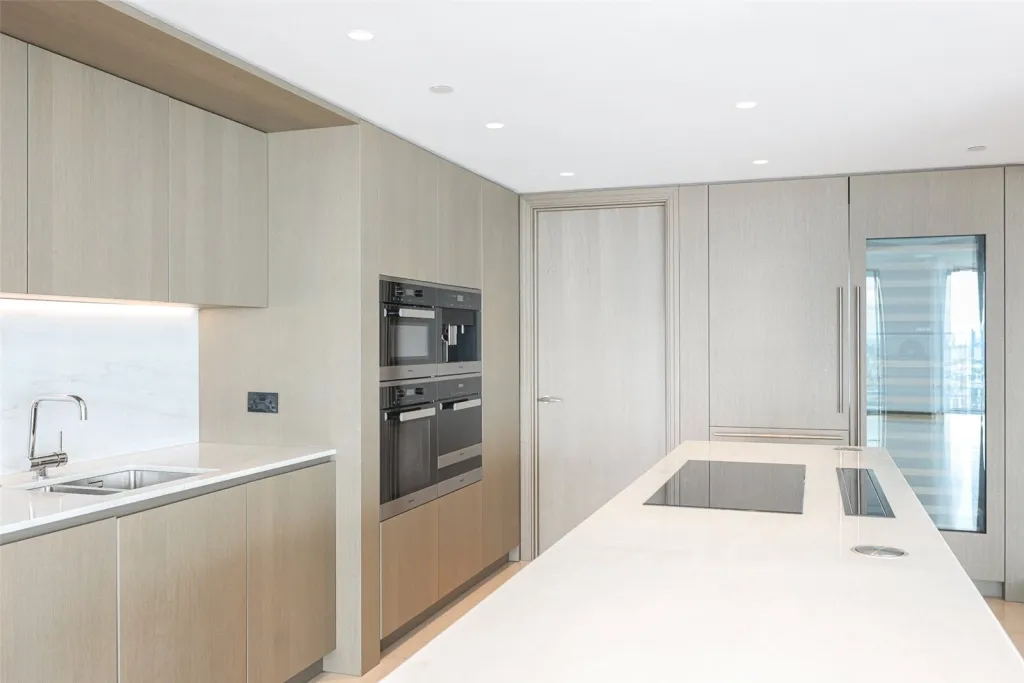 Blackfriars Road, Blackfriars, SE1, photo 15