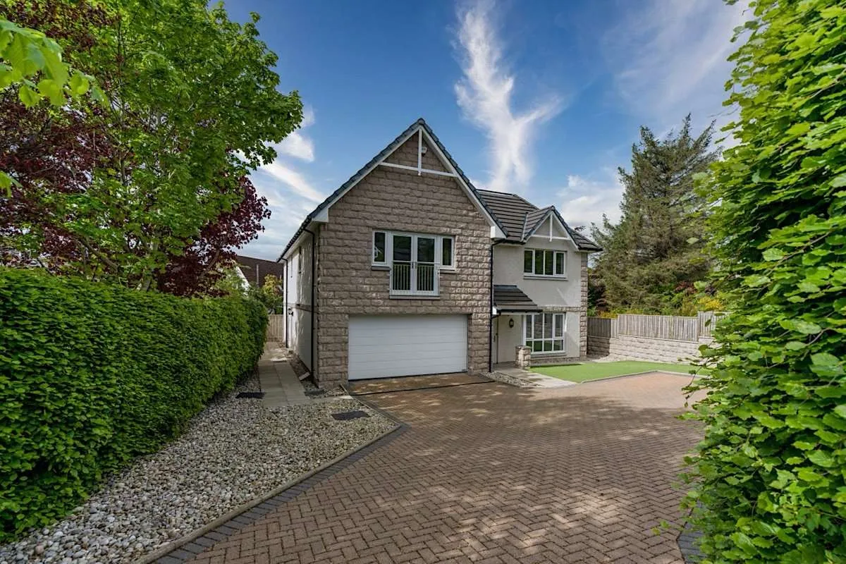 5 bed house for sale — Baillieswells Road, Bieldside, Aberdeen, Aberdeenshire, AB15 9BB