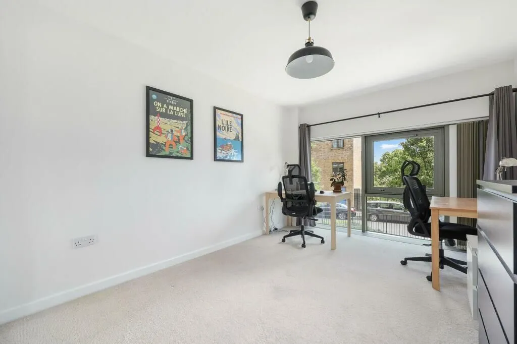 G04 Bootmakers Court, 132 Ben Jonson Road, London, photo 11