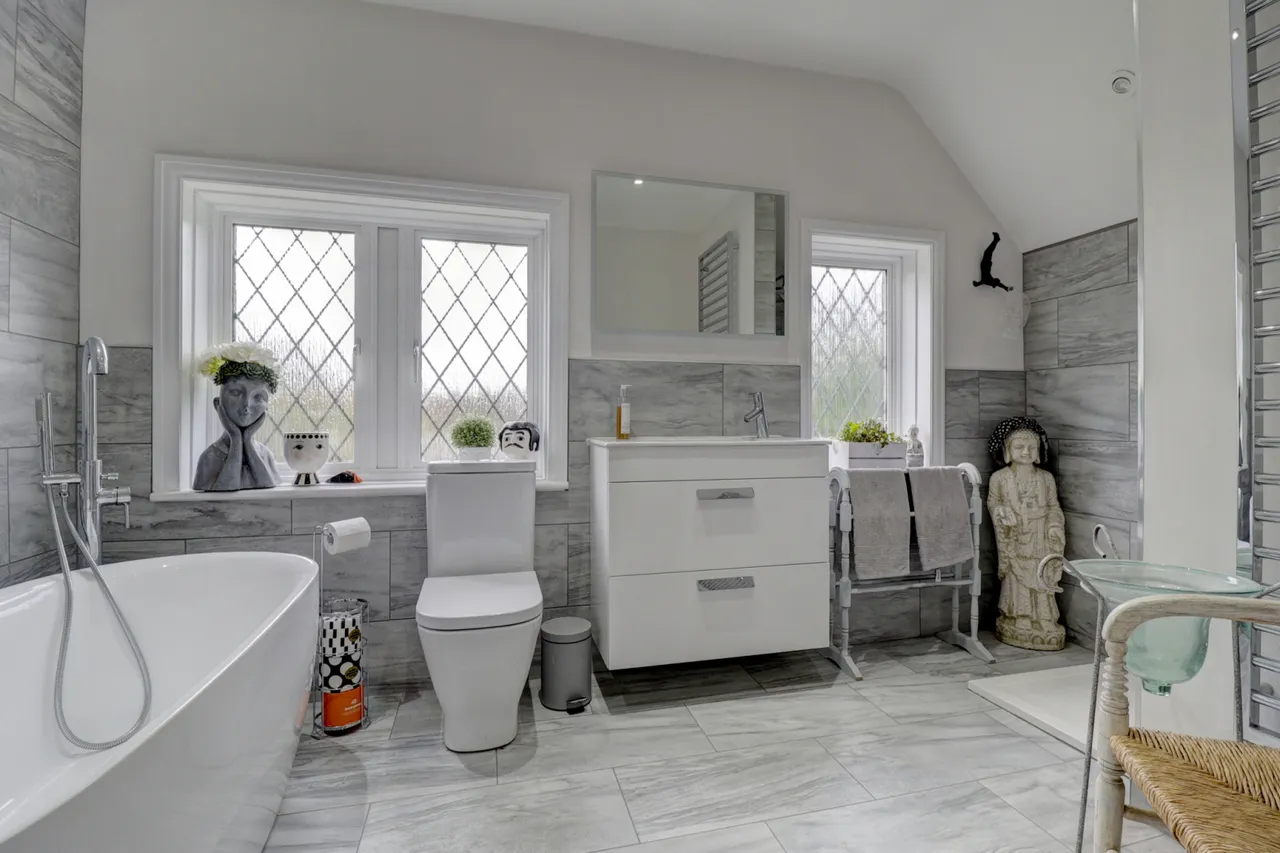 Amersham Road, Hazlemere, HP15, photo 10