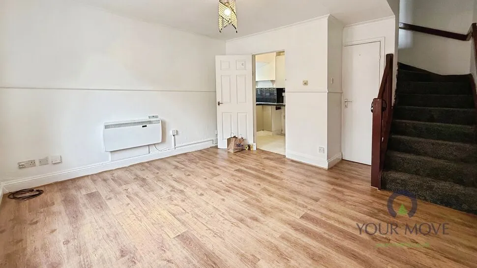 Rollesby Way, London, SE28, photo 2