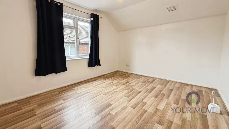 Rollesby Way, London, SE28, photo 5