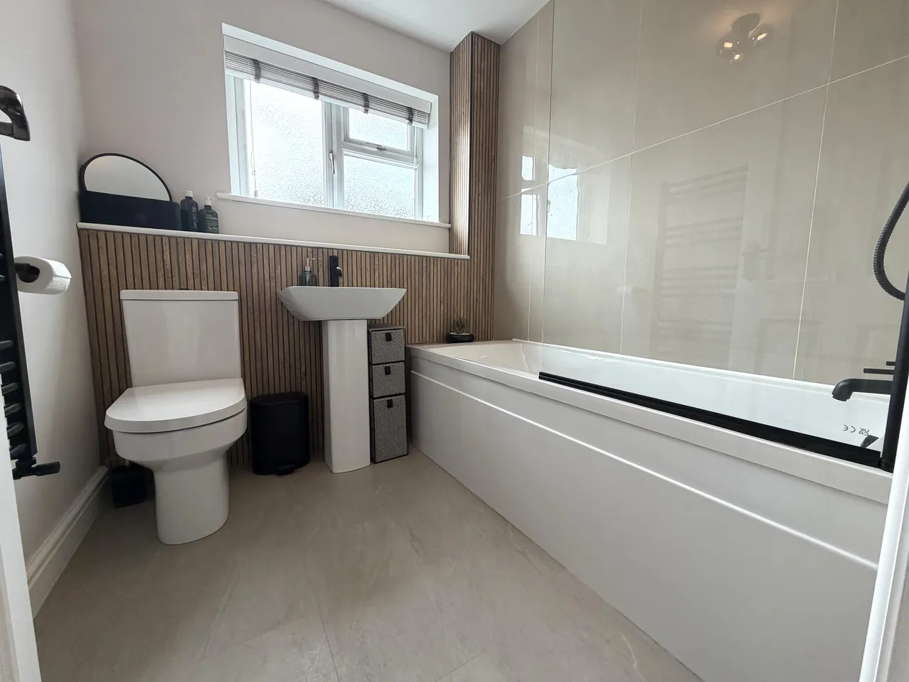 Dean Moor Road, Stockport, SK7, photo 5