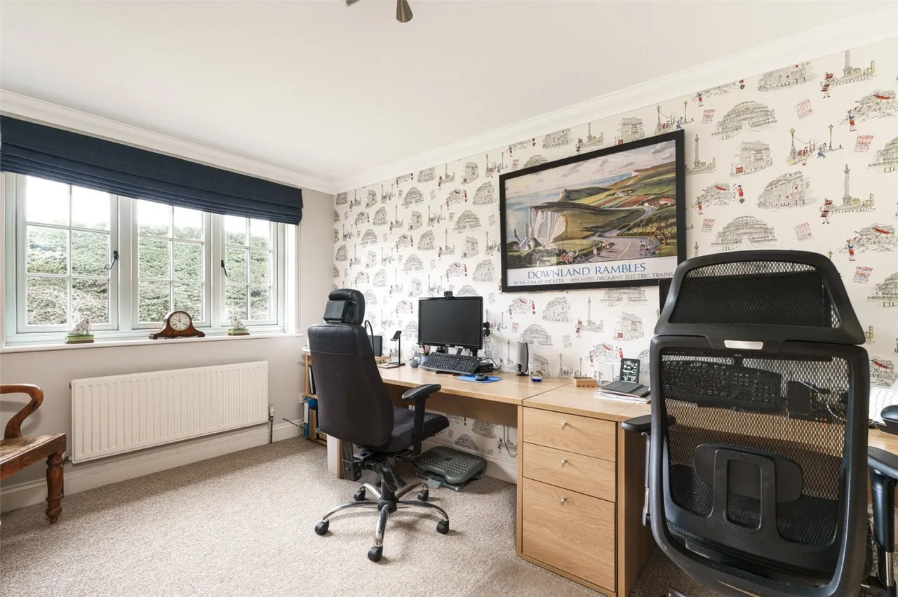 Angmering, BN16, photo 15