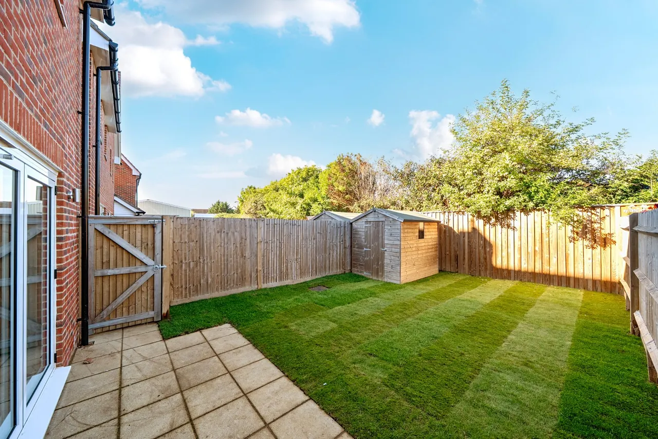 Angmering, BN16, photo 17