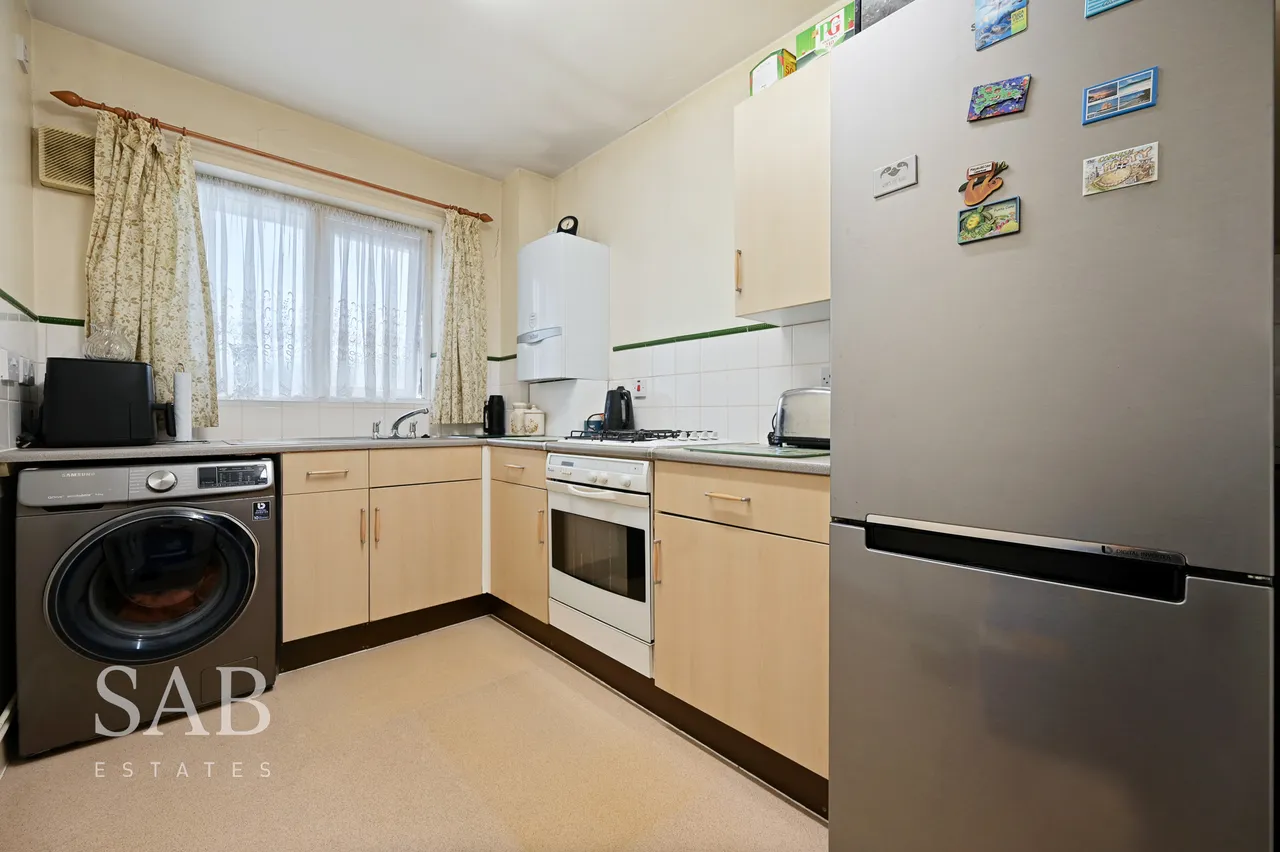 Oldfield Lane North, Greenford, UB6, photo 3