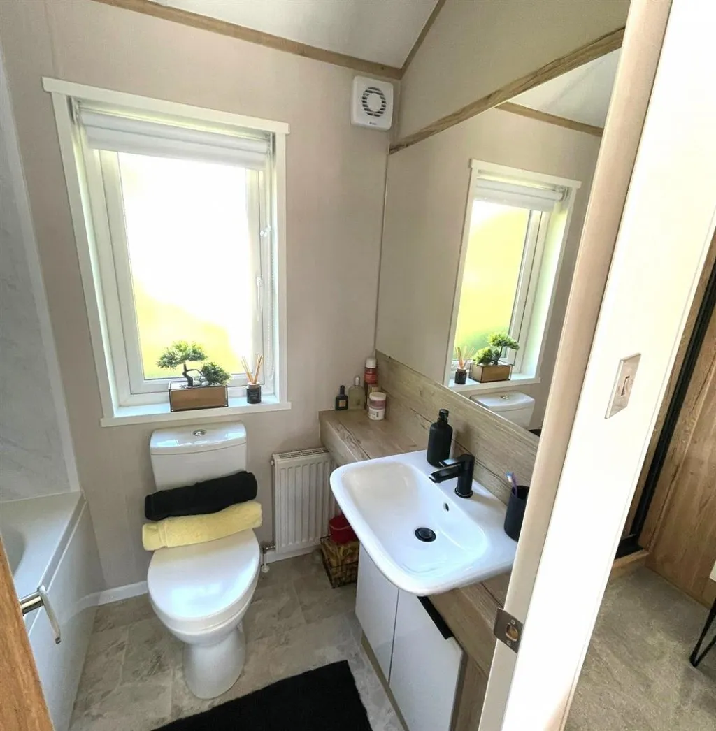 Ivyhouse Lane, Hastings, TN35, photo 11