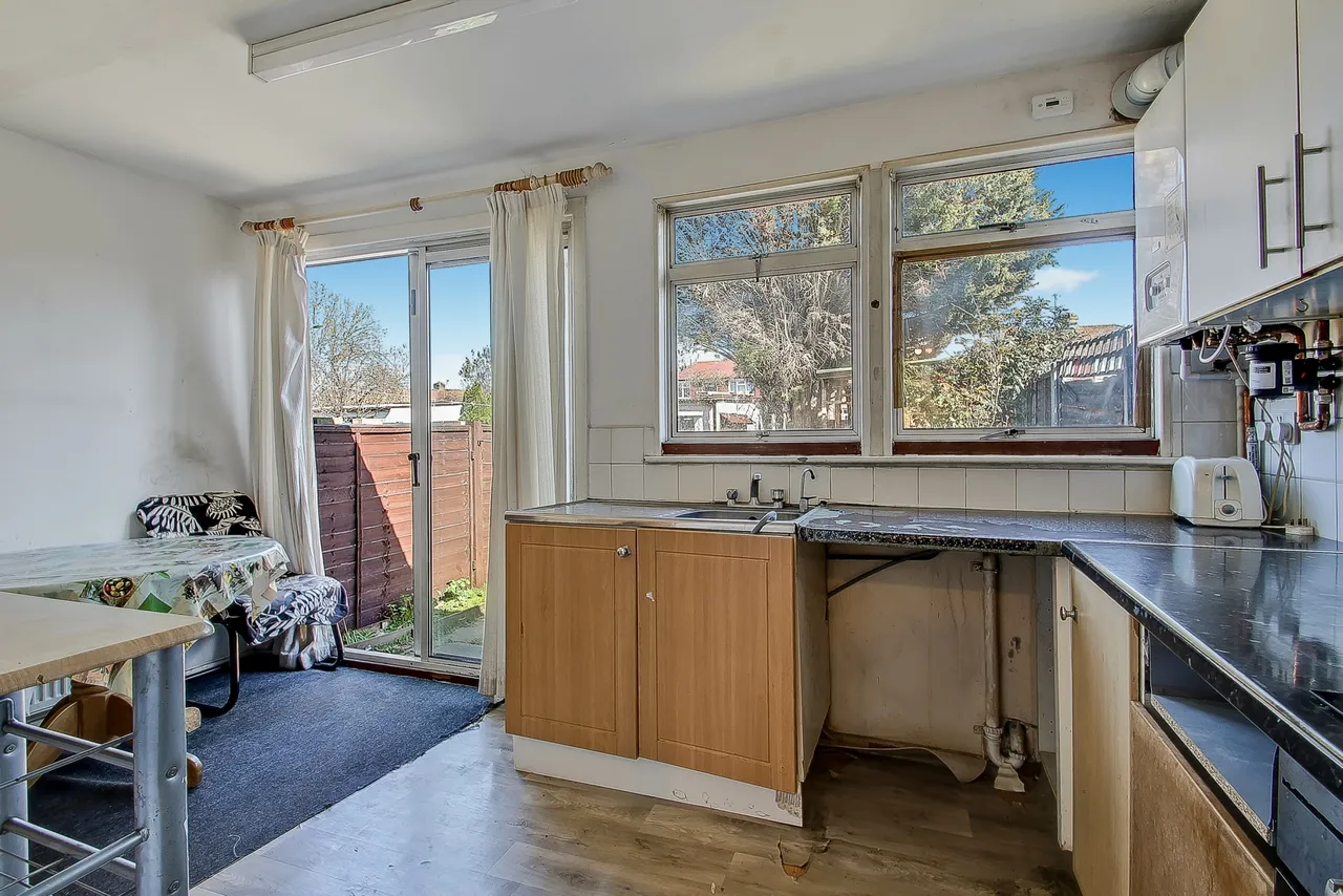 Hazelbank, Surbiton, KT5, photo 4