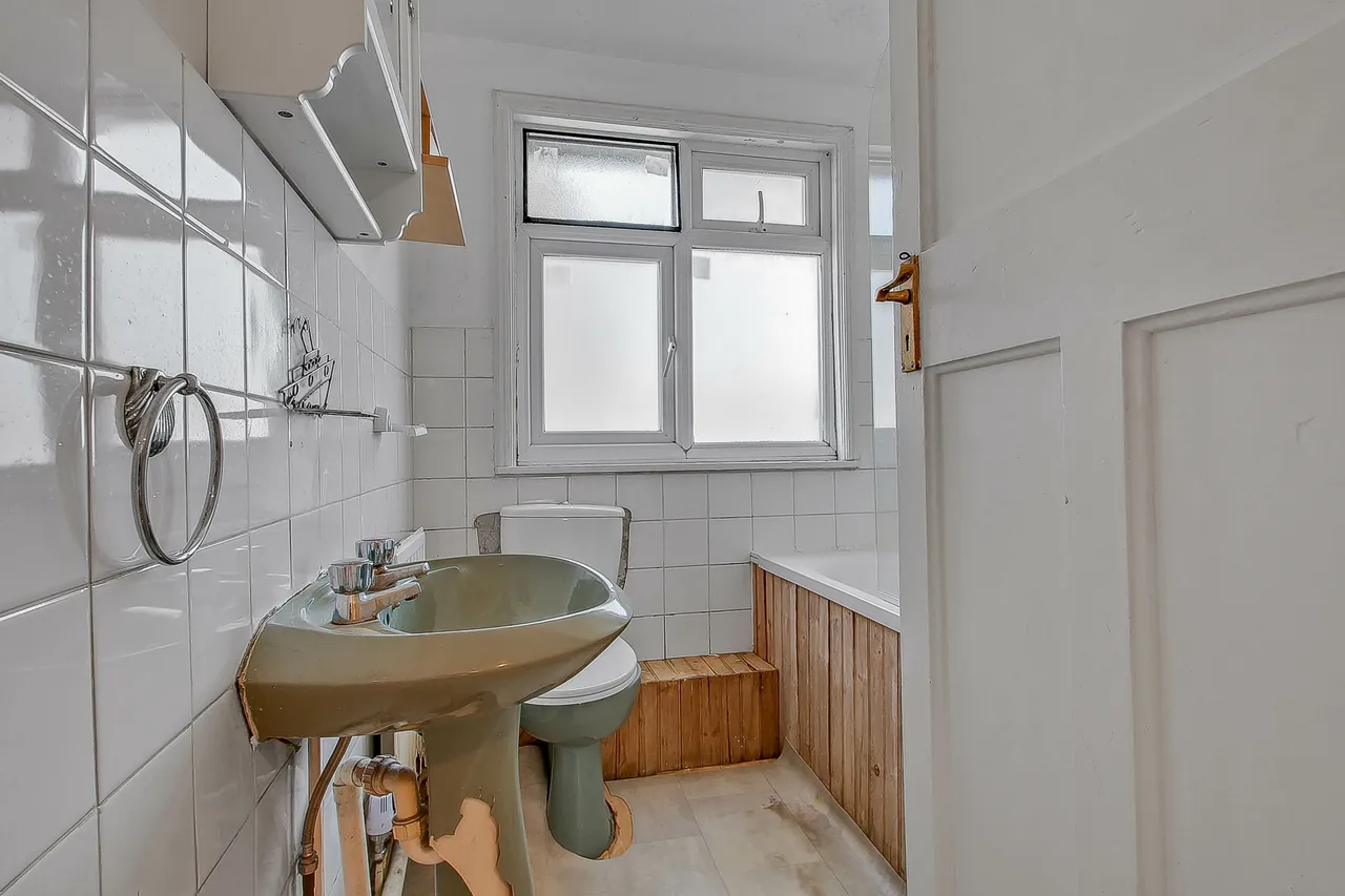 Hazelbank, Surbiton, KT5, photo 7