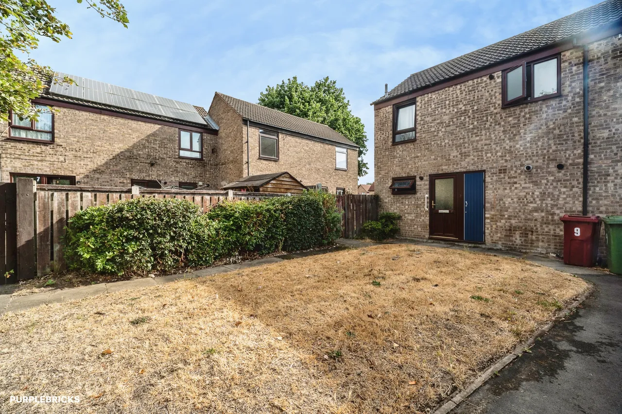 Wootton Court, Scunthorpe, DN17, photo 2