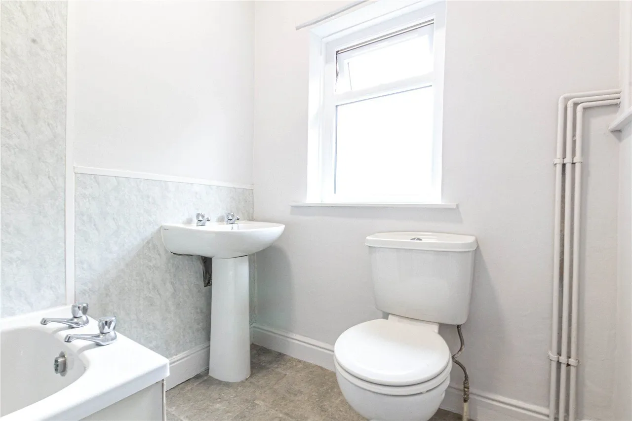Ashgrove Terrace, Brighouse, HD6, photo 20