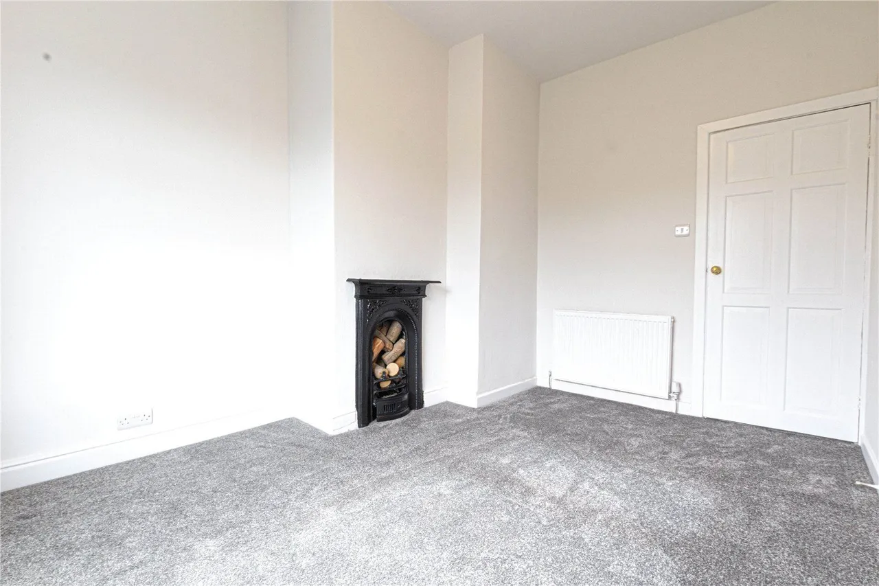 Ashgrove Terrace, Brighouse, HD6, photo 12