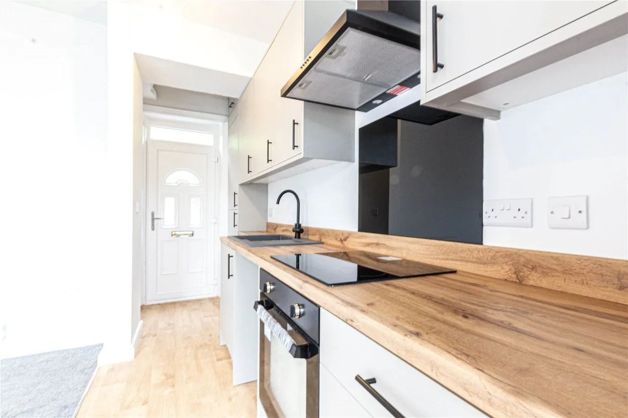 Ashgrove Terrace, Brighouse, HD6, photo 8