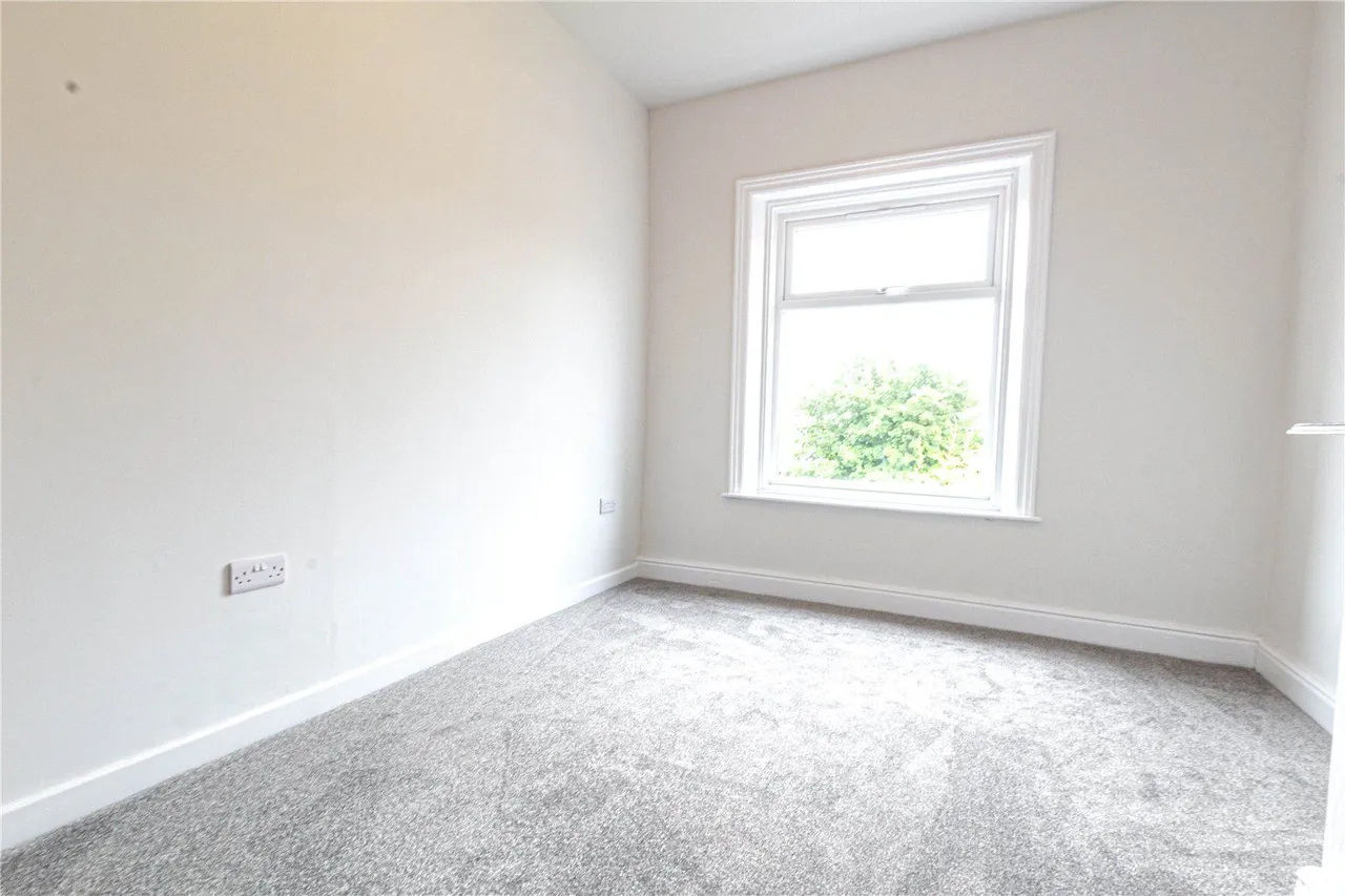 Ashgrove Terrace, Brighouse, HD6, photo 13