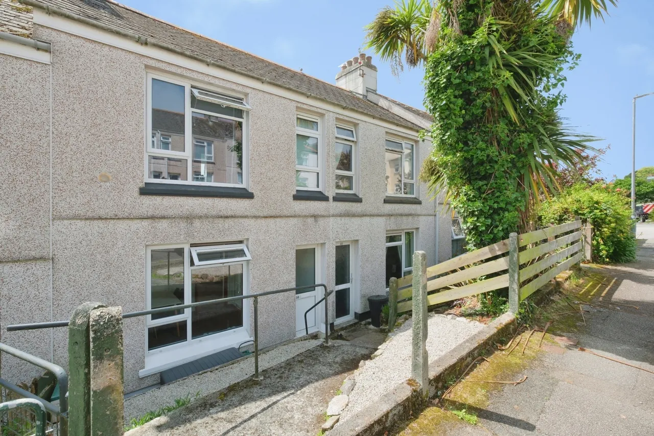 2 bed house for sale, Berkeley Cottages, Falmouth, TR11