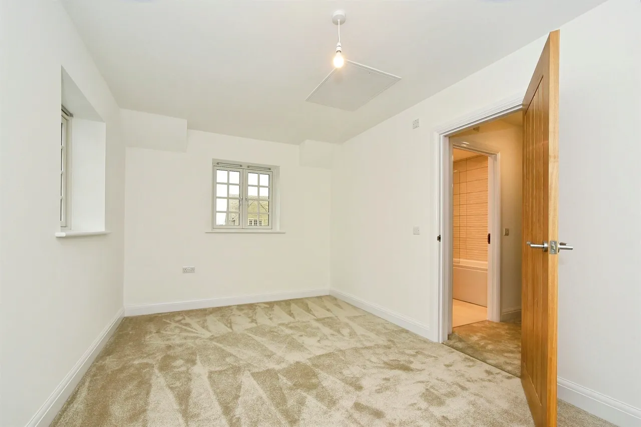 Ampney Meadows, Down Ampney, GL7, photo 13