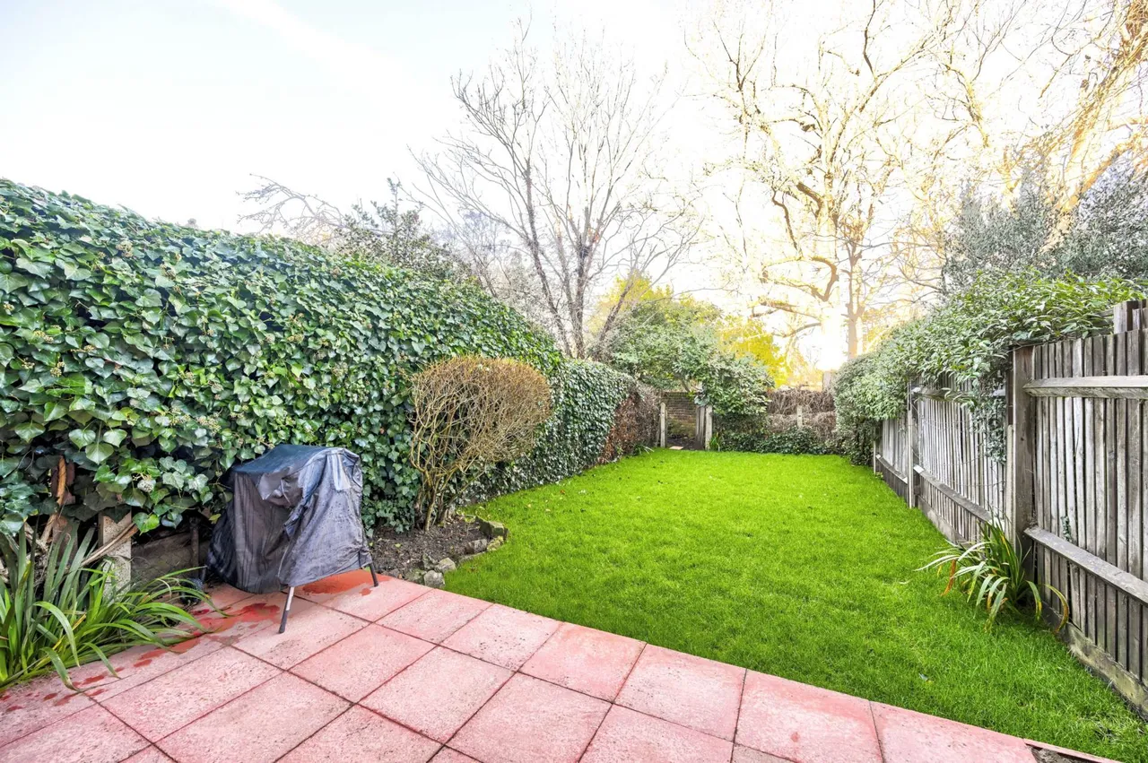 Howards Lane, Putney, SW15 6QF, photo 12