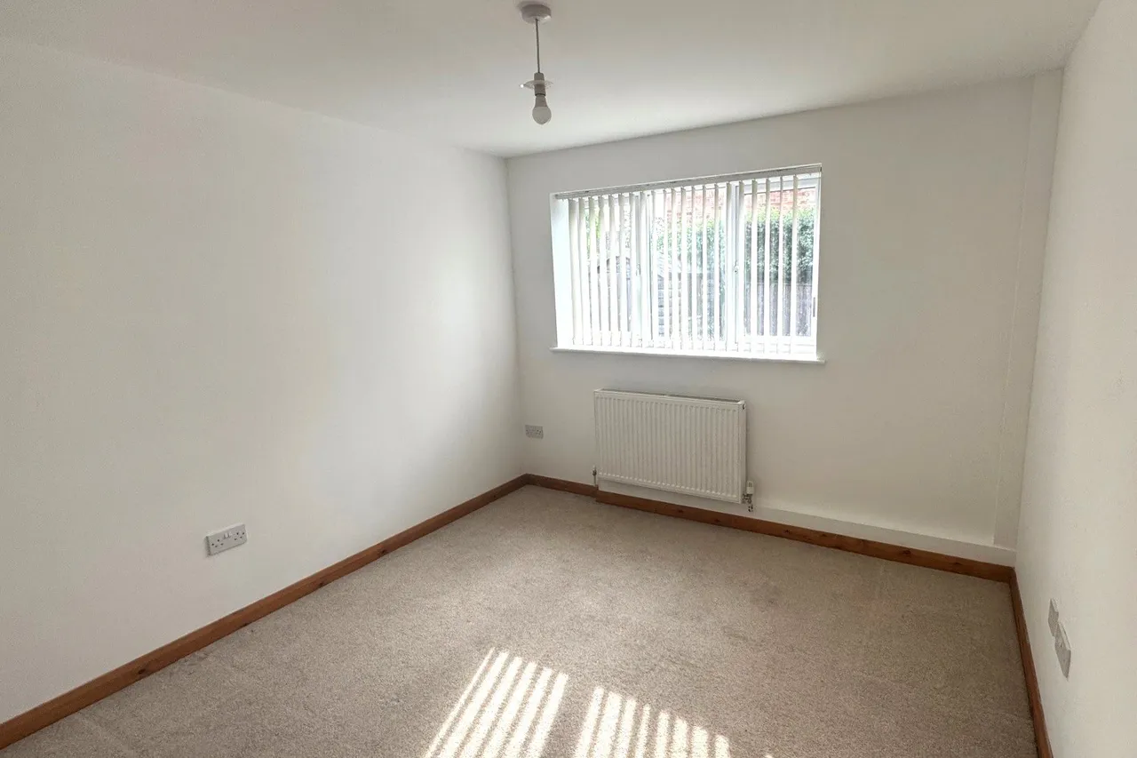 Hillview Lane, Gloucestershire, Twyning, GL20 6JN, photo 8