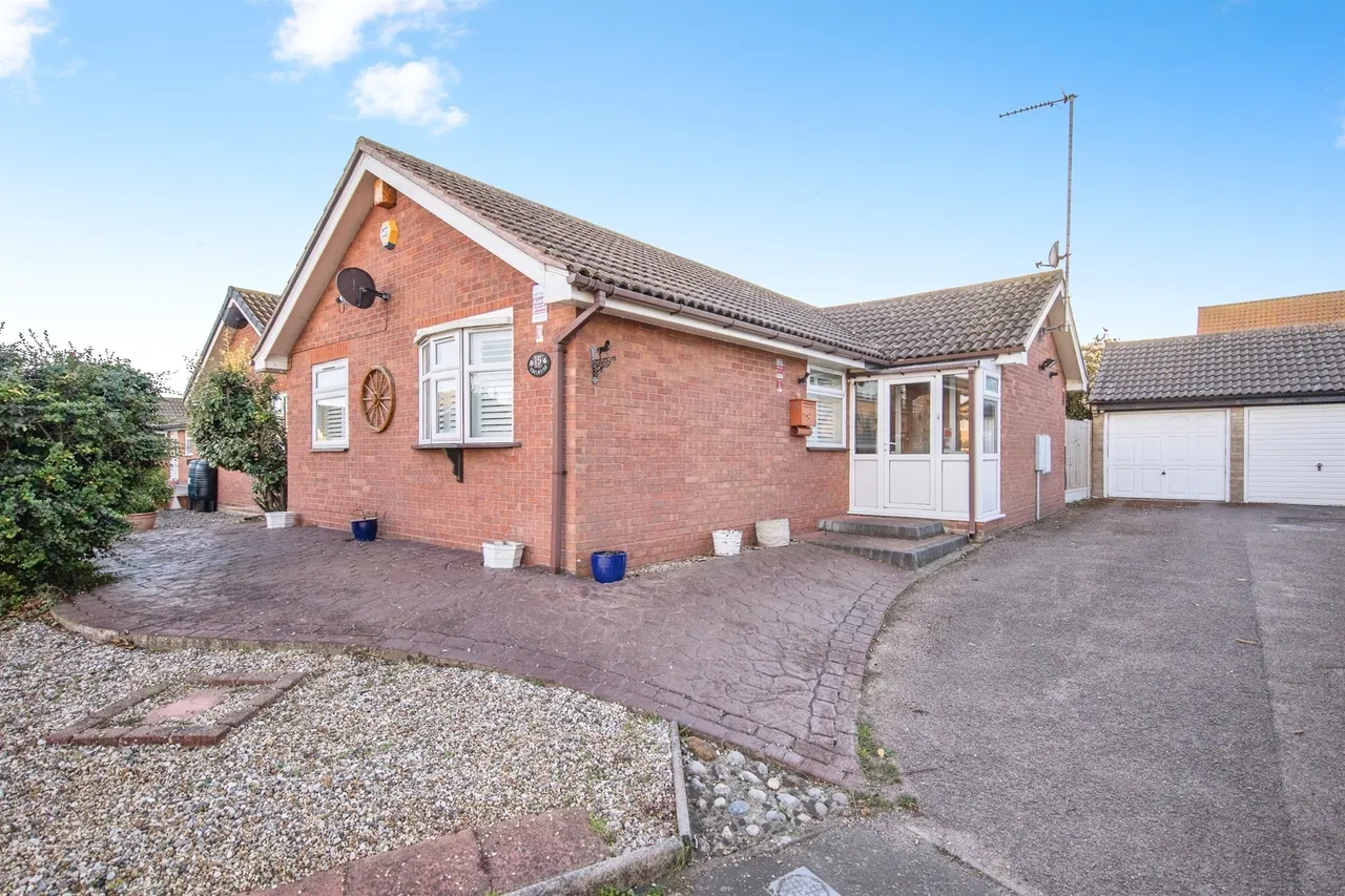 Holmwood Close, Clacton-On-Sea, CO16, photo 7