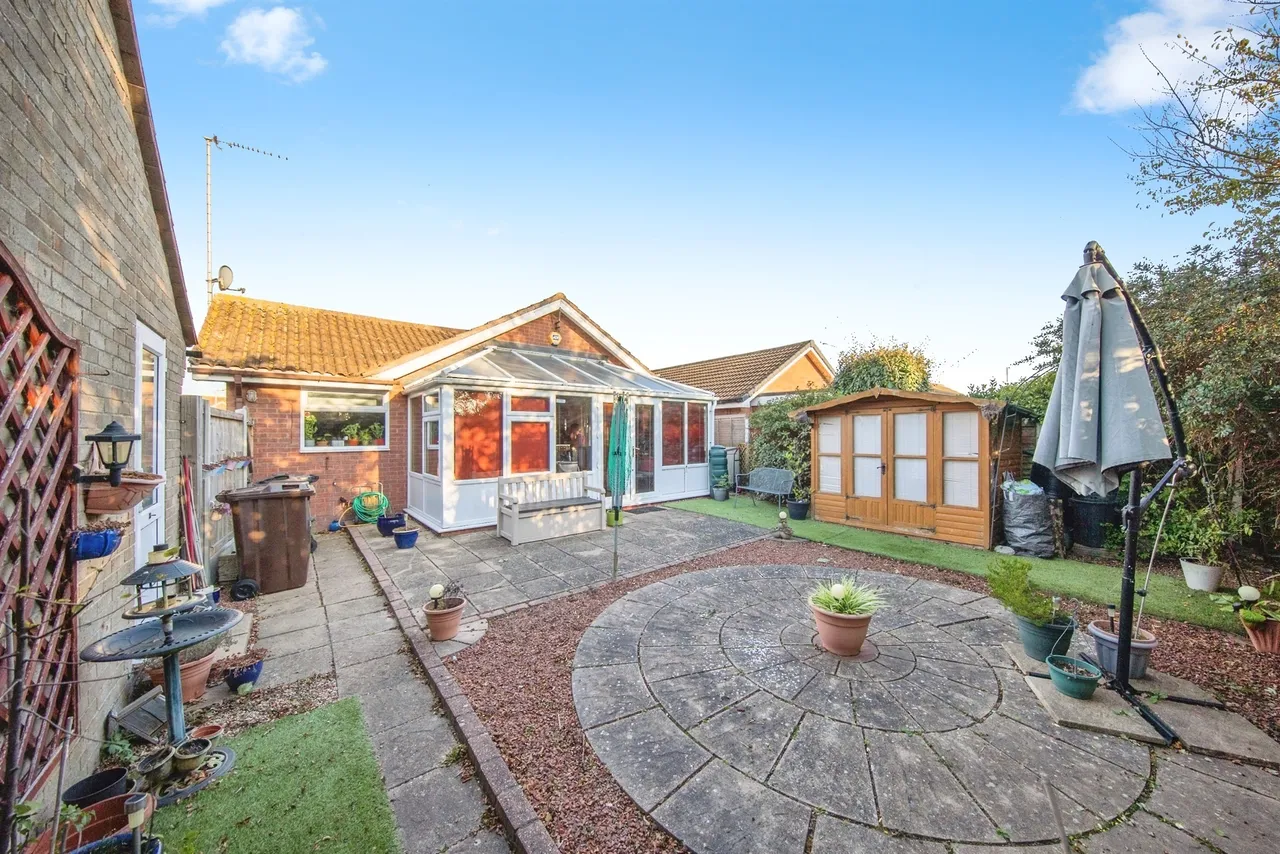 Holmwood Close, Clacton-On-Sea, CO16, photo 15
