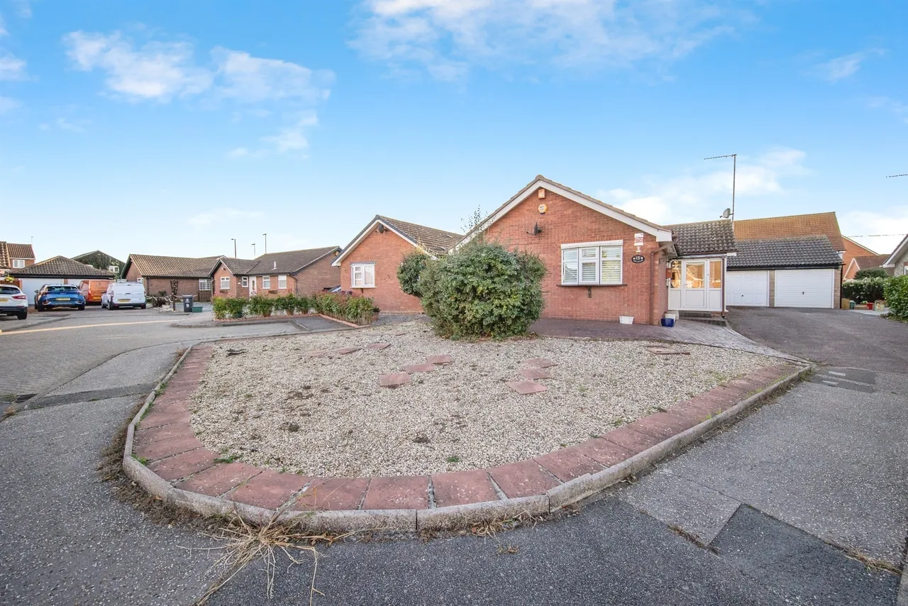 Holmwood Close, Clacton-On-Sea, CO16, photo 16