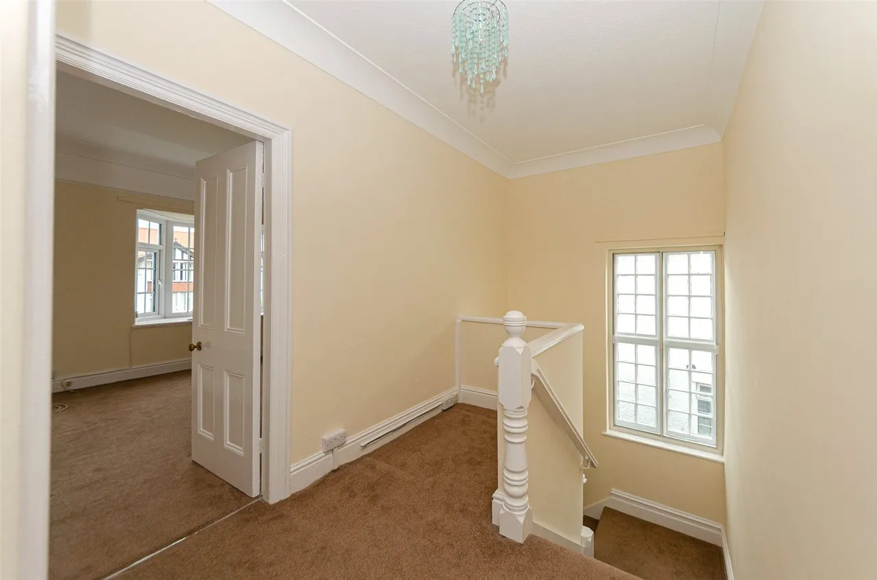 Whitehall Road, Rhos on Sea, photo 9