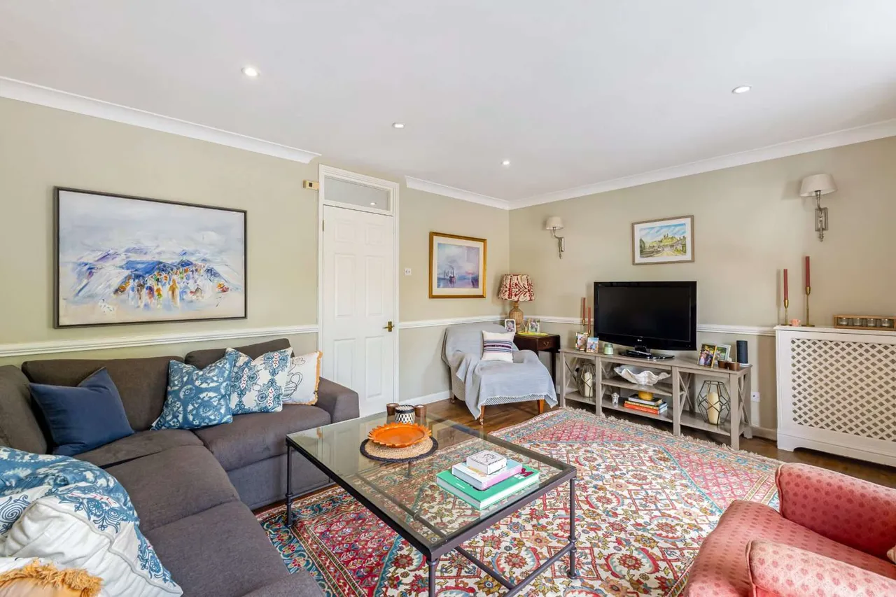 South Park Mews, London, SW6, photo 13